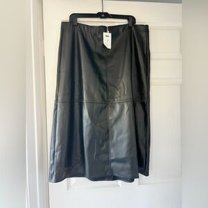 Max Studio Black Midi Skirt